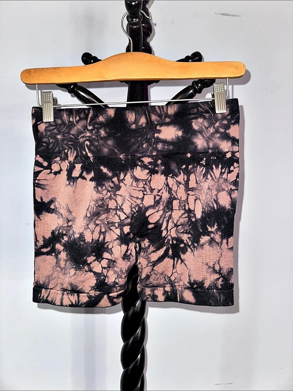 Scrunch Butt Brown and Black Tie Dye 19.3.B3